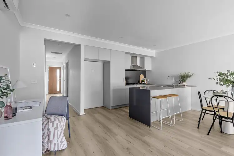24 Avonbury Drive, Armstrong Creek VIC 3217
