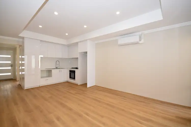 Second view of Homely house listing, 5 Yangtze Avenue, Southern River WA 6110