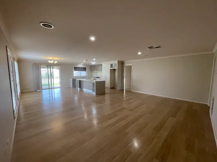 Fifth view of Homely house listing, 11 Lawson Circuit, Lavington NSW 2641