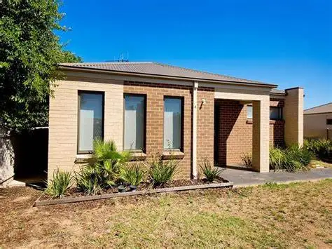Main view of Homely townhouse listing, 4/8-10 Kingsley Court, Yarrawonga VIC 3730