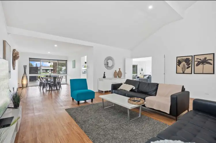 Fifth view of Homely house listing, 17 Maureen Court, Broadbeach Waters QLD 4218