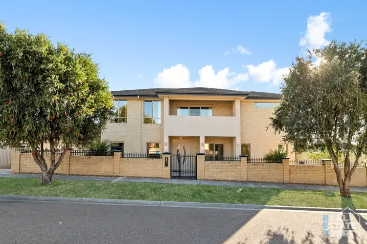 2 Willand Court, Hampton Park VIC 3976