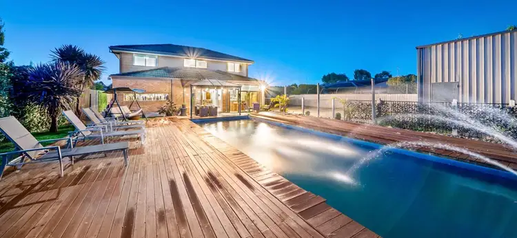 Second view of Homely house listing, 20 Dunferline Crescent, Cranbourne VIC 3977
