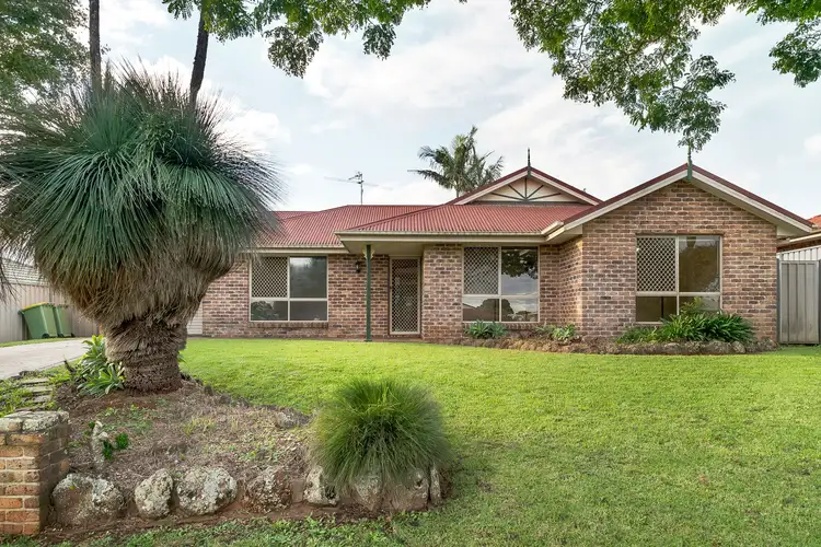 39 Gainsborough Drive, Glenvale QLD 4350