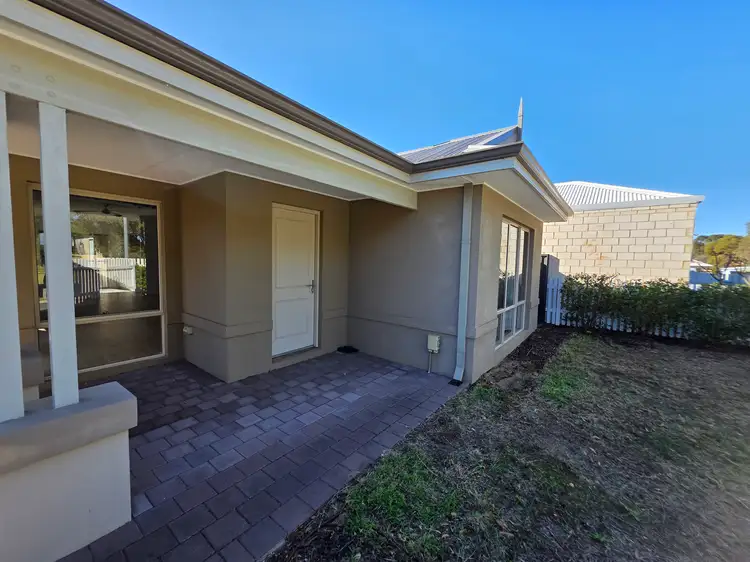 28 Strive Loop, Girrawheen WA 6064