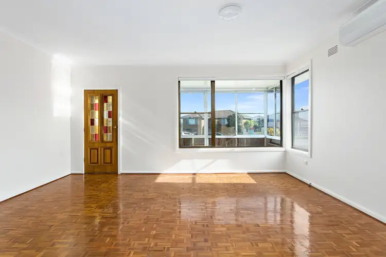 Second view of Homely house listing, 5 Weringa Avenue, Lake Heights NSW 2502