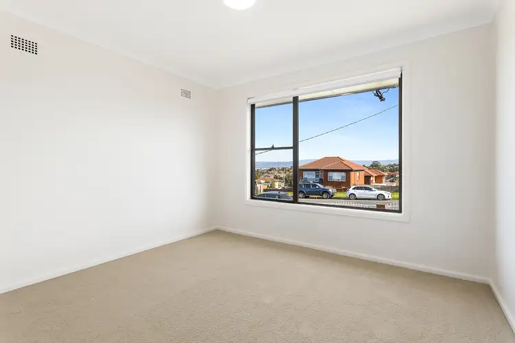 Third view of Homely house listing, 5 Weringa Avenue, Lake Heights NSW 2502