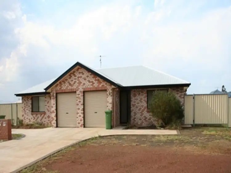 Main view of Homely unit listing, 2/2 Lynne Court, Oakey QLD 4401