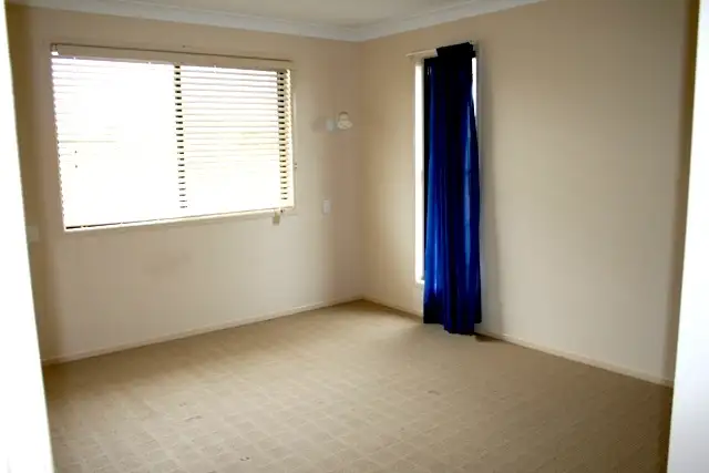 Fifth view of Homely unit listing, 2/2 Lynne Court, Oakey QLD 4401