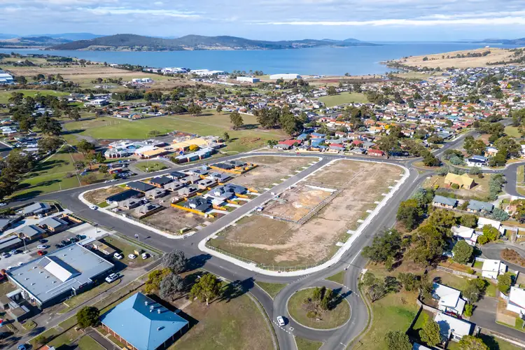 80 Burtonia Street, Rokeby TAS 7019