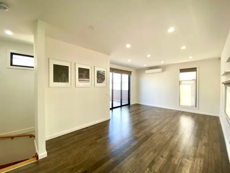 Fourth view of Homely townhouse listing, 10/902 Pascoe Vale Road, Glenroy VIC 3046