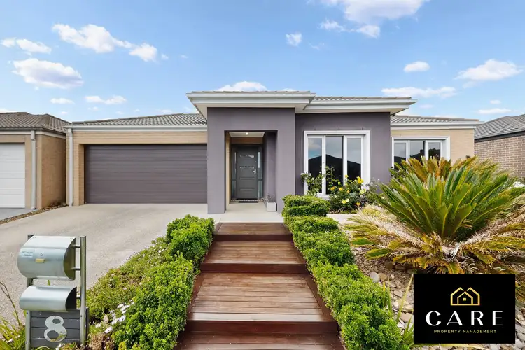 8 Merriwee Chase, Sandhurst VIC 3977