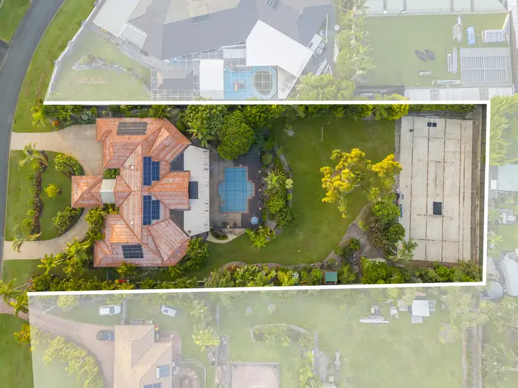 9 Riverdowns Crescent, Helensvale QLD 4212