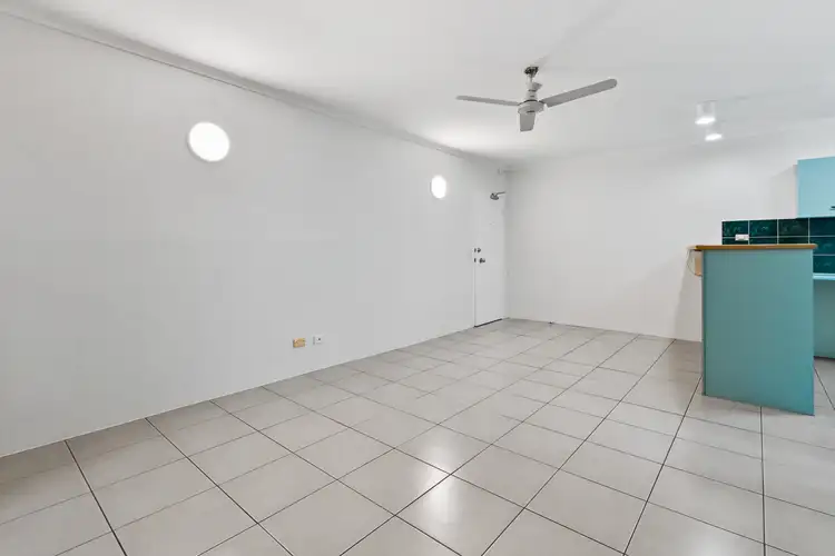 Fifth view of Homely apartment listing, 10/327 Lake Street, Cairns North QLD 4870