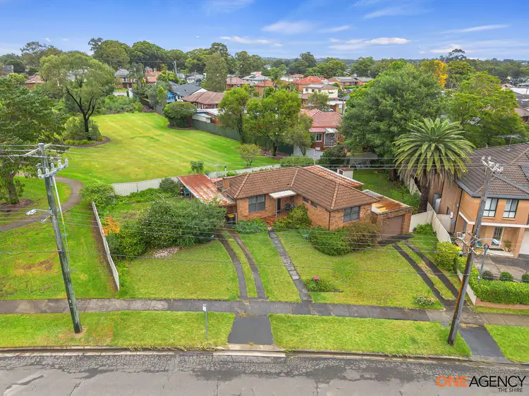 31 Jacques Avenue, Peakhurst NSW 2210