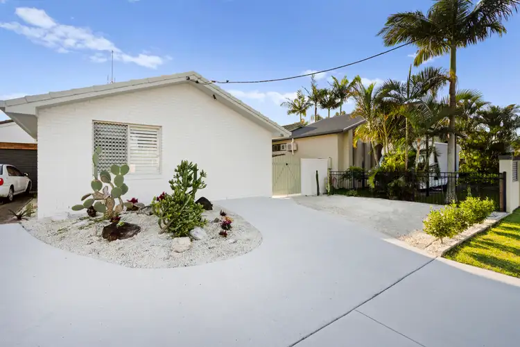 Third view of Homely semi-detached listing, 1/18 Jacaranda Avenue, Tweed Heads West NSW 2485