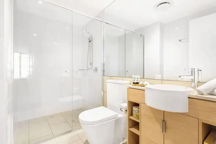 Fourth view of Homely apartment listing, 1504/2663 Gold Coast Highway, Broadbeach QLD 4218