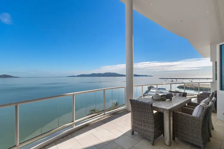 70/7 Mariners Drive, Townsville City QLD 4810