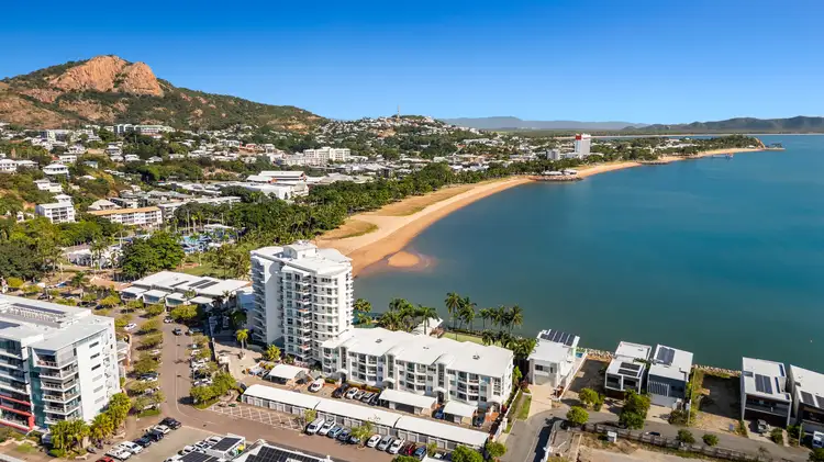 70/7 Mariners Drive, Townsville City QLD 4810