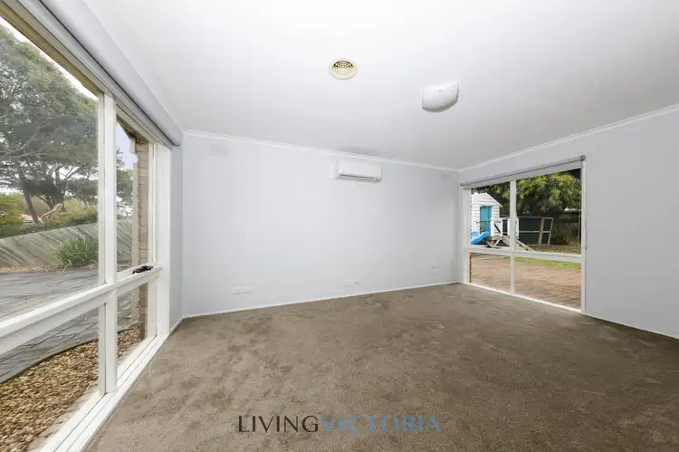 Fourth view of Homely house listing, 5 Oxford Close, Sunbury VIC 3429
