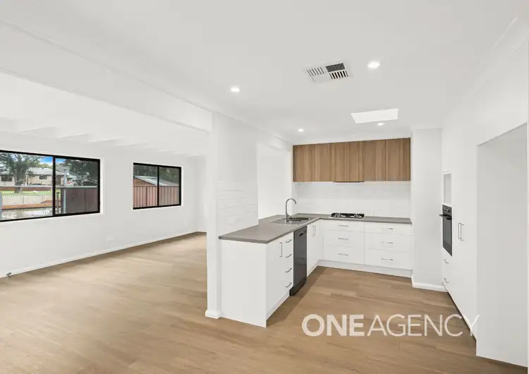 Second view of Homely house listing, 7 Oaks Avenue, Kanahooka NSW 2530
