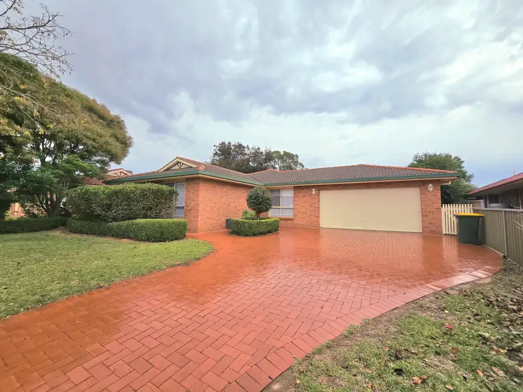 9 Wren Place, Dubbo NSW 2830