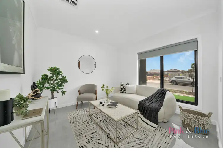 10 Dewberry Drive, Rockbank VIC 3335