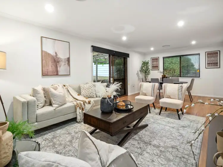 24 Cluden St, Holland Park West QLD 4121