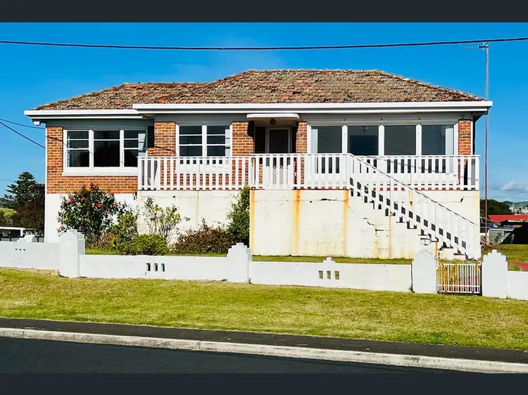1 Penguin Road, West Ulverstone TAS 7315