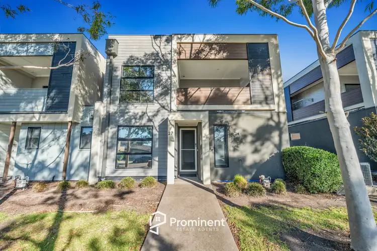 Main view of Homely house listing, 27 Nugget Way, Cranbourne East VIC 3977
