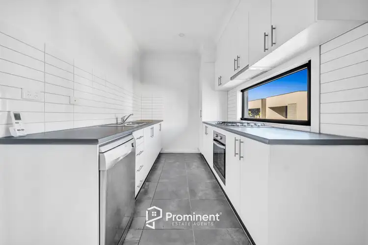 Fifth view of Homely house listing, 27 Nugget Way, Cranbourne East VIC 3977