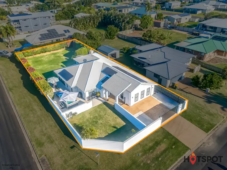 5 Cove Street, Burnett Heads QLD 4670