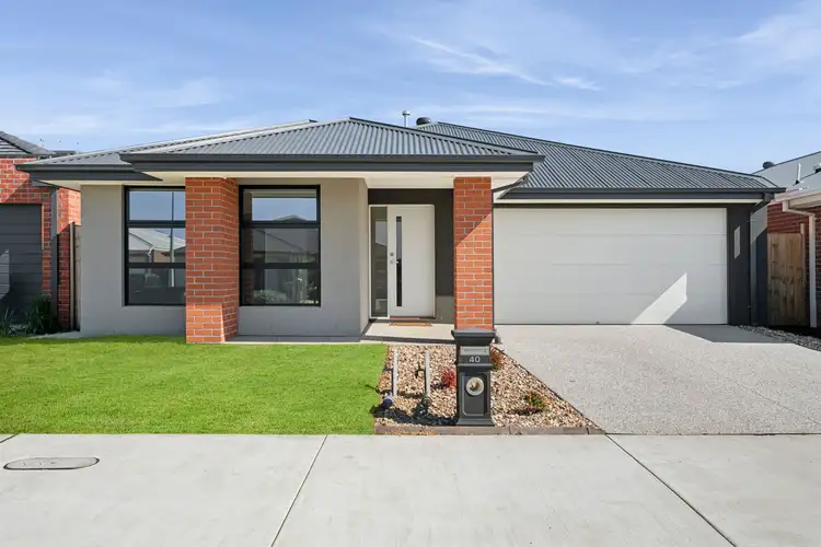 40 Forrest Green Drive, Armstrong Creek VIC 3217