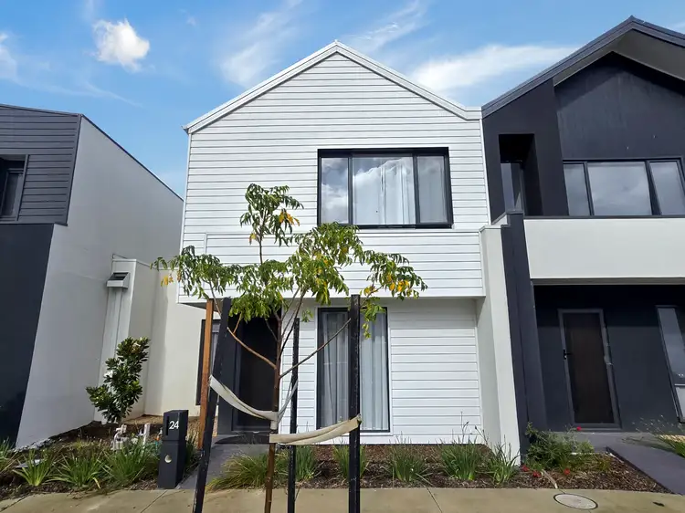 24 Forrest Green Drive, Armstrong Creek VIC 3217