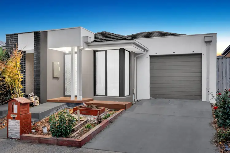 43 Bimberry Circuit, Clyde VIC 3978