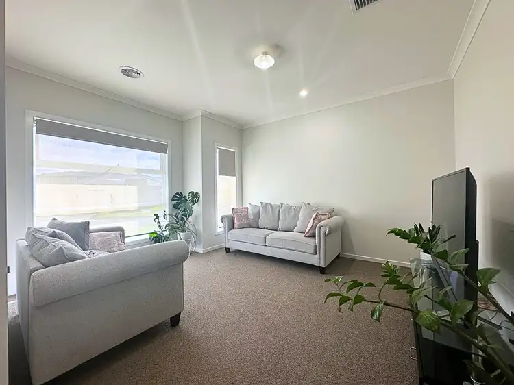 Third view of Homely house listing, 7 Pepita Crescent, Manor Lakes VIC 3024