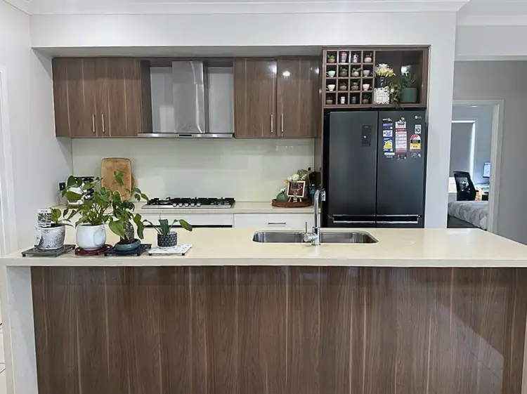 Fifth view of Homely house listing, 7 Pepita Crescent, Manor Lakes VIC 3024