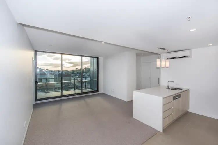 30308/300 Old Cleveland Road, Coorparoo QLD 4151