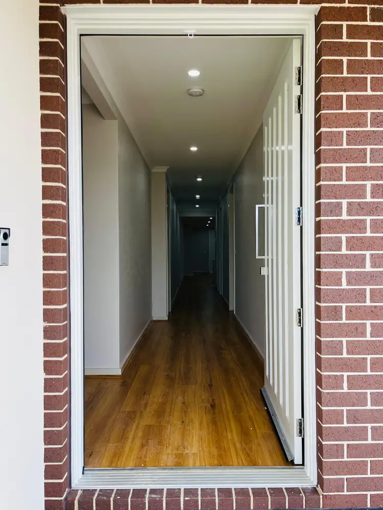 Fifth view of Homely house listing, 6 Nesting Way, Werribee VIC 3030