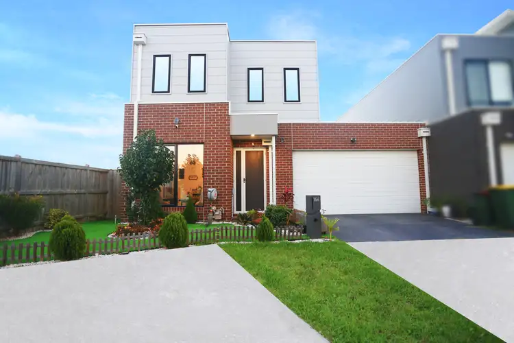 Main view of Homely townhouse listing, 156 Willow Glen Boulevard, Cranbourne VIC 3977