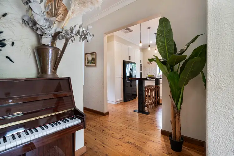 Sixth view of Homely house listing, 869 Miller Street, West Albury NSW 2640