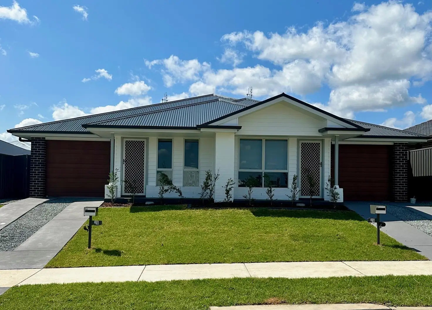 Main view of Homely semi-detached listing, 2/5 Apple Street, Gillieston Heights NSW 2321