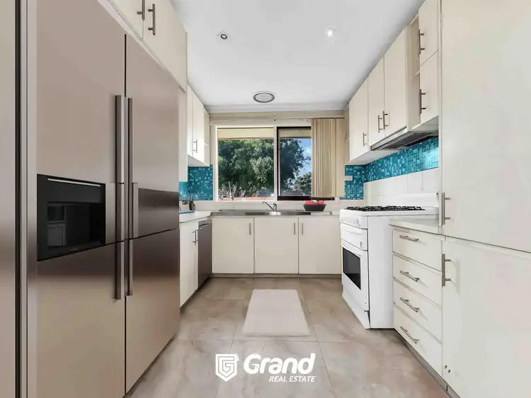 Fifth view of Homely house listing, 6 Willow Drive, Hampton Park VIC 3976