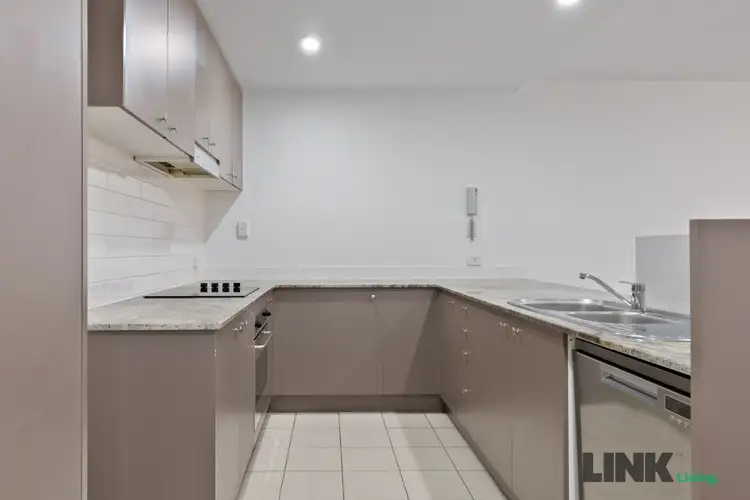 Second view of Homely unit listing, 8/1 Newstead Avenue, Newstead QLD 4006