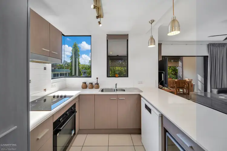 8/172 McLeod Street, Cairns North QLD 4870