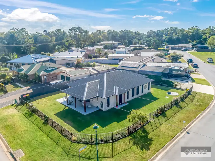 1 Albatross Court, Moore Park Beach QLD 4670