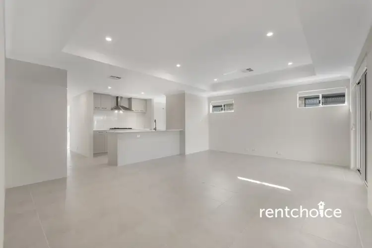 Second view of Homely house listing, 6 Borlaug Circuit, Baldivis WA 6171