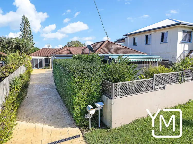 1 & 2/16 Burwah Terrace, Caloundra QLD 4551