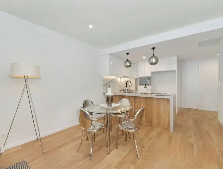 Third view of Homely apartment listing, 7/25 Wooloowin Avenue, Wooloowin QLD 4030