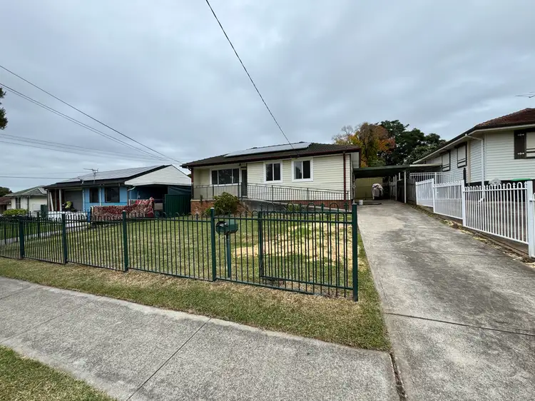 34 Strickland Crescent, Ashcroft NSW 2168